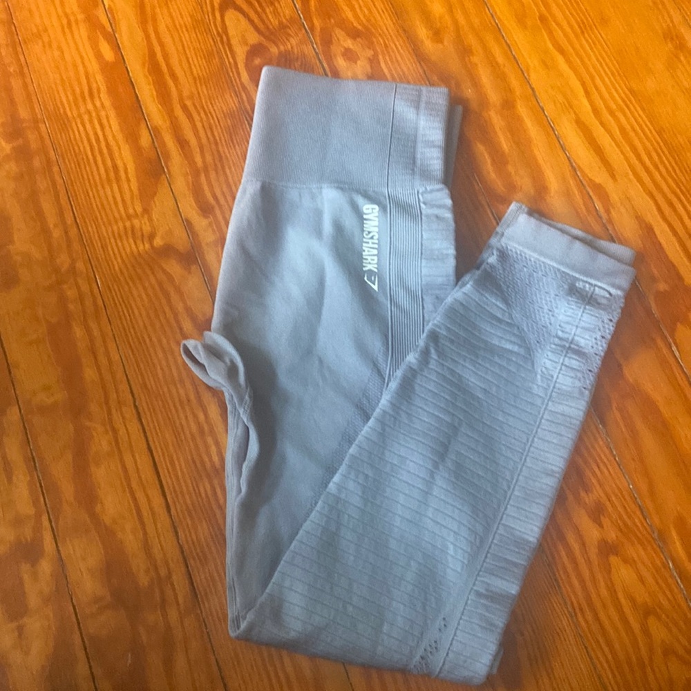 Grey gym shark leggings